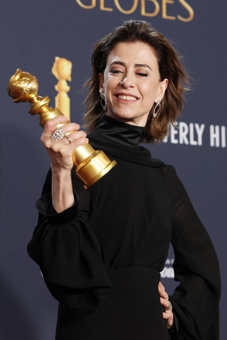 Fernanda Torres comemora a vitória no Globo de Ouro 2025 por 'Ainda Estou Aqui', solidificando as pretensões ao Oscar Fernanda Torres comemora a vitória no Globo de Ouro 2025 por 'Ainda Estou Aqui', solidificando as pretensões ao Oscar