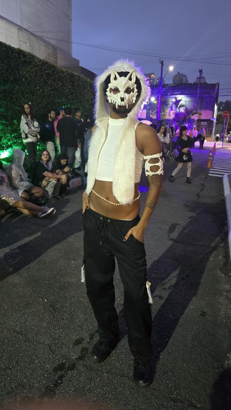 Lobos do XG: Méfiu Silva, 26, estudante de mídias veio do Rio só para o show Lobos do XG: Méfiu Silva, 26, estudante de mídias veio do Rio só para o show