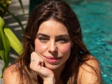 Daniella Cicarelli toma banho de biquíni em água congelante: 'Nova mania'