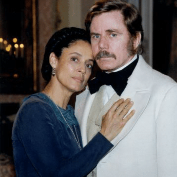 De 1999, "Força de um Desejo" foi escrita por Gilberto Braga e Alcides Nogueira. A trama se passa no século XIX, no Vale do Paraíba, Rio de Janeiro. - Divulgação