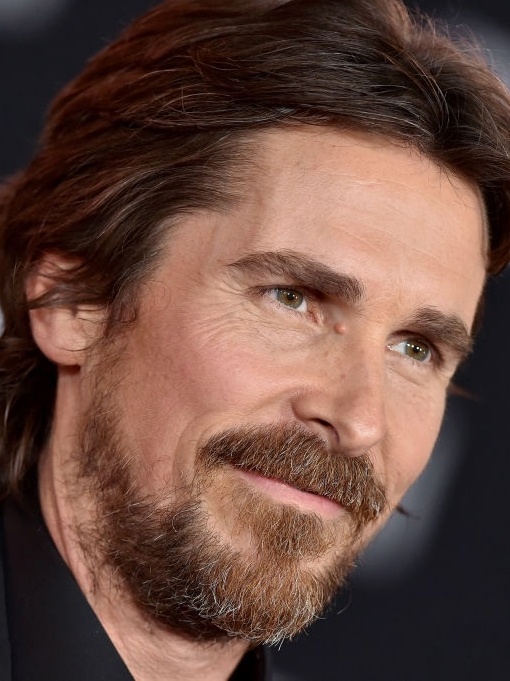 Christian Bale aparece irreconhecível como o vilão de Thor: Love