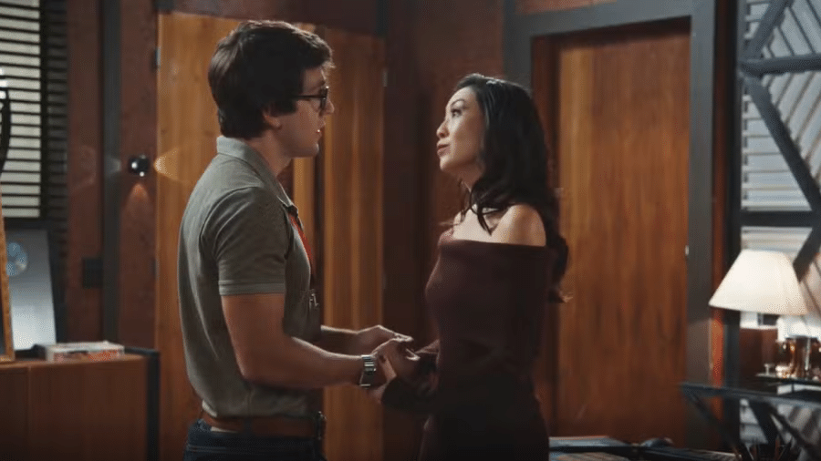 Guto (Daniel Rangel) e Mila (Ana Hikari) em 'Família É Tudo'