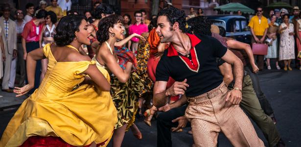 Anita (Ariana DeBose) e Bernardo (David Alvarez) dançam em cena de "Amor, Sublime Amor"