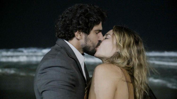 Ivan (Renato Góes) e Heleninha (Paolla Oliveira) em 'Vale Tudo' Ivan (Renato Góes) e Heleninha (Paolla Oliveira) em 'Vale Tudo'