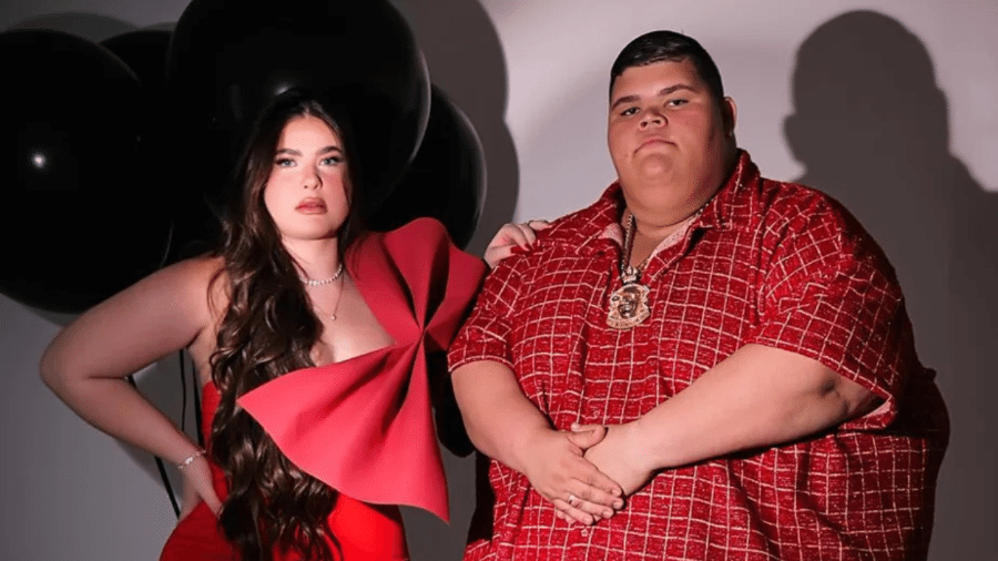 Nicolle Caroline reage nas redes após ver ex flertando Nicolle Caroline reage nas redes após ver ex flertando