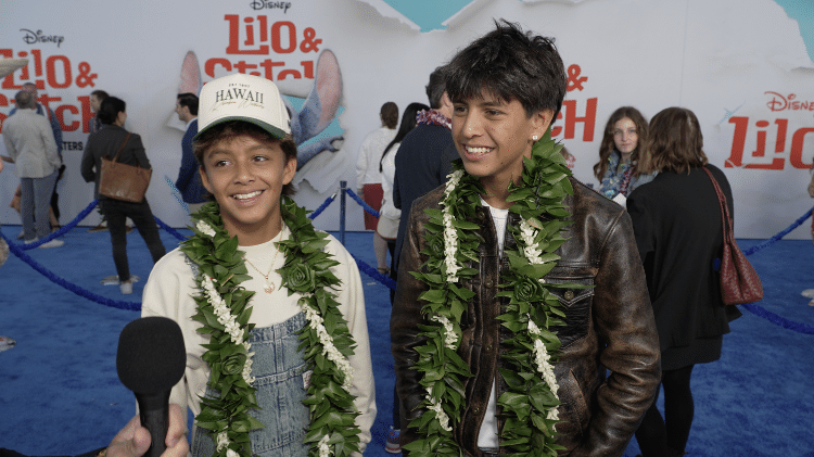 Nyjah Music e Zyah Rhythm, sobrinhos de Bruno Mars, na festa de lançamento de 'Lilo e Stitch'