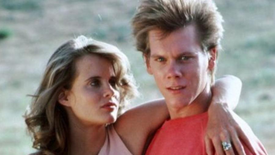 Atores Kevin Bacon e Lori Singer em 'Footloose'