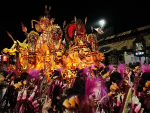 Carnaval do Rio terá três dias de desfiles oficiais a partir de 2025