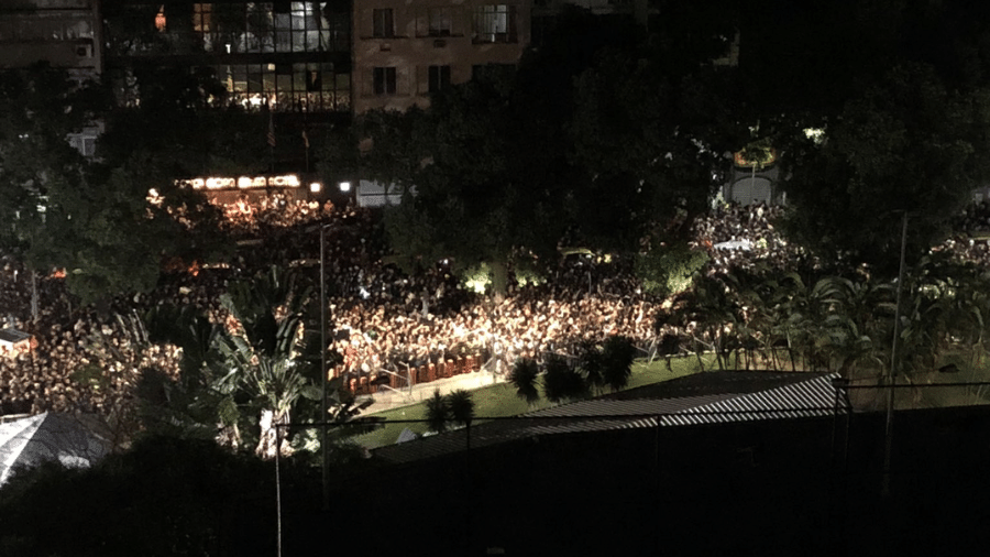 Lady Gaga: Multidão se aglomera no retorno do show em Copacabana Lady Gaga: Multidão se aglomera no retorno do show em Copacabana