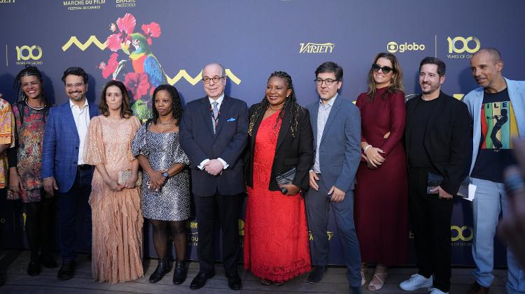 Delegação do Brasil (com ministra Margareth Menezes ao centro) no Festival de Cannes 2025 Delegação do Brasil (com ministra Margareth Menezes ao centro) no Festival de Cannes 2025