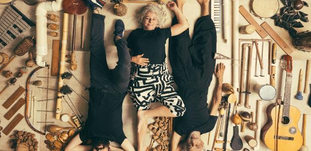 Multi-instrumentista Paulo Santos faz show de lançamento no Sesc Pompeia