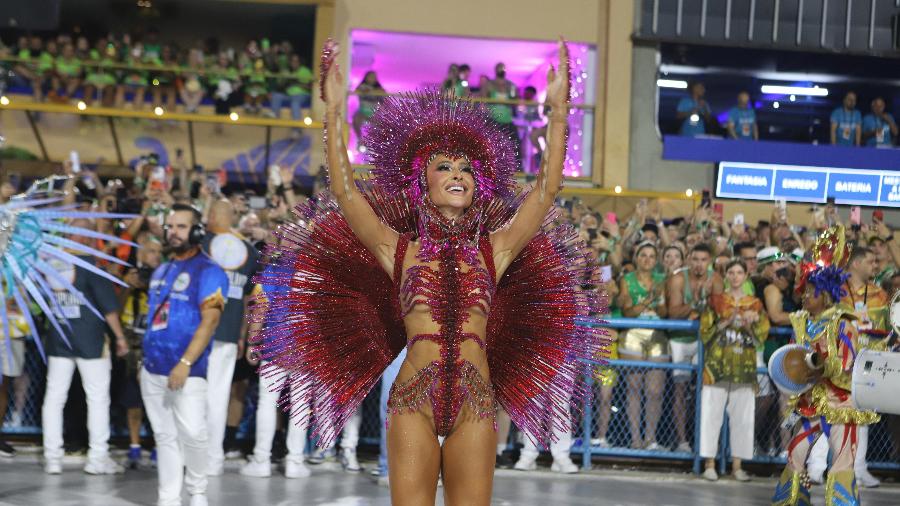 Sabrina Sato vai sair no Desfile das Campeãs do Rio pela Vila Isabel, e de São Paulo pela Gaviões