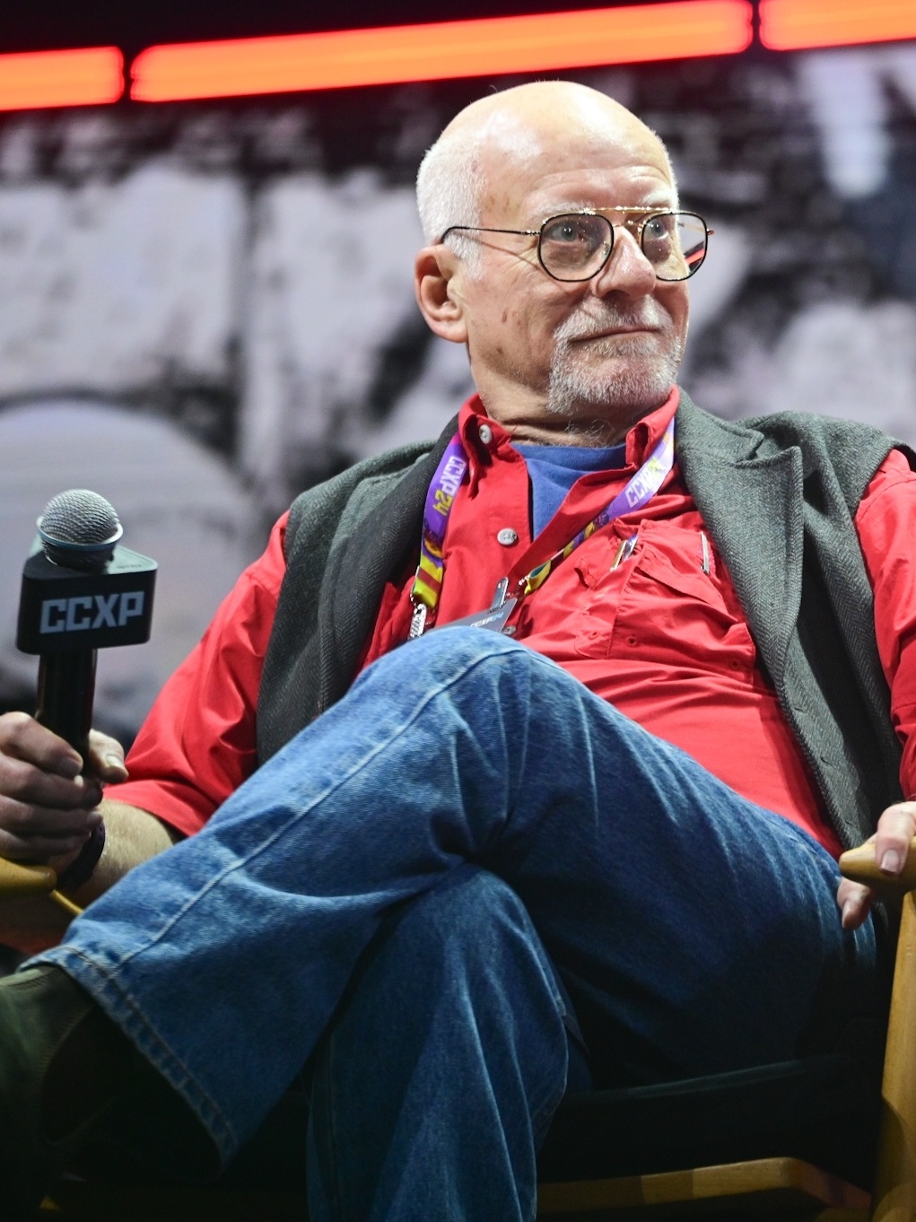 CCXP 24: Maior roteirista de quadrinhos dos X-Men esbanja deboche