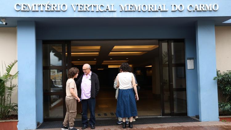 Cristina Buarque, irmã de Chico Buarque, é velada no Rio Cristina Buarque, irmã de Chico Buarque, é velada no Rio