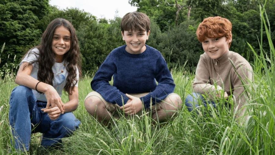 Dominic McLaughlin foi escalado como Harry Potter, Arabella Stanton será Hermione Granger, e Alastair Stout o novo Ron Weasley - Divulgação