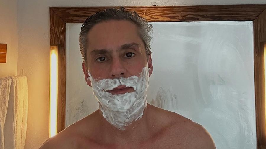 Alexandre Nero tirou a barba para papel em "Vale Tudo" (TV Globo) Alexandre Nero tirou a barba para papel em "Vale Tudo" (TV Globo)