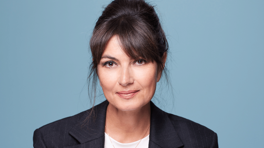 A escritora francesa Valérie Perrin A escritora francesa Valérie Perrin