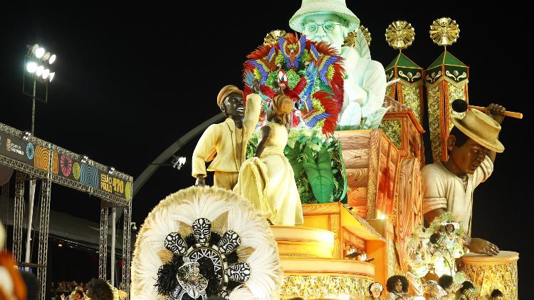 Desfile da Mocidade na primeira noite de carnaval no sambódromo do Anhembi