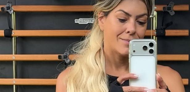 Renata Fan surge de top após treino na academia: 'O dia começou'