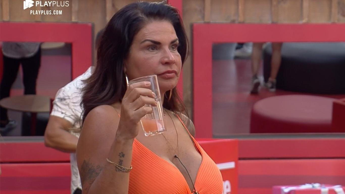 A Fazenda 2021: Solange Gomes em atividade com ex-peões - Reprodução/Playplus