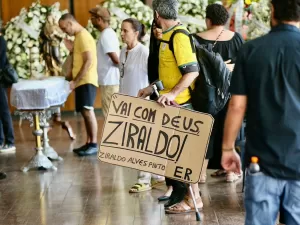 Família, fãs e amigos se despedem de Ziraldo no Rio de Janeiro