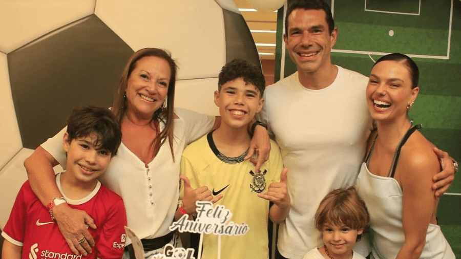 Isis Valverde e Marcus Buaiz comemoram aniversário de José, filho do empresário com Wanessa Camargo