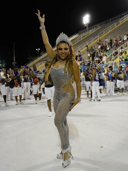 Tânia Daley é rainha de bateria da Em Cima da Hora no Carnaval 2022 - Reprodução/Instagram