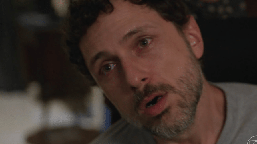 Leonardo (Guilherme Magon) em "Vale Tudo" - Reprodução/Globo