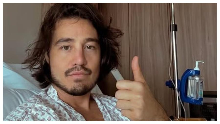 Tiago Iorc foi hospitalizado, mas passa bem Tiago Iorc foi hospitalizado, mas passa bem