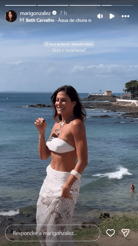 Mari Gonzalez sambou toda animada no Farol da Barra - undefined