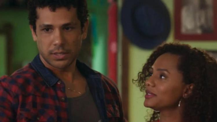 Chico (Amaury Lorenzo) e Madá (Jessica Ellen) em 'Volta por Cima'