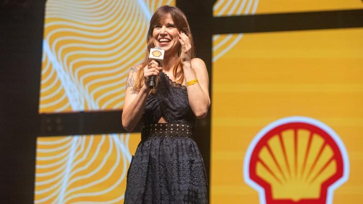 Mel Lisboa, vencedora da categoria Melhor Atriz pelo Júri de São Paulo 2025.