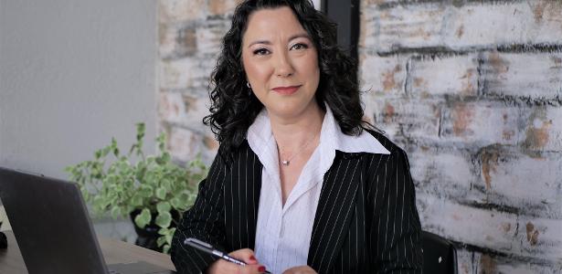 Em novo romance, Lia d'Assis escava memórias