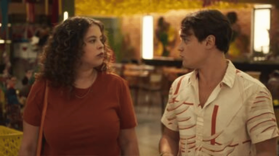 Bianca (Guilhermina Libanio) e Vitor (Danilo Maia) em 'Fuzuê'