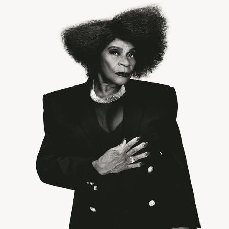 Zezé Motta é a homenageada do 36° Prêmio Shell de Teatro.