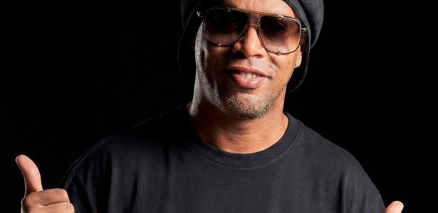 Ronaldinho Gaúcho lança sua primeira coleção de roupas