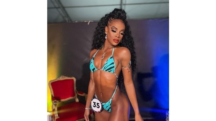 Caroline Cristina Xavier da Silva, candidata a rainha do Carnaval 2025 