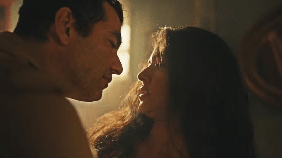 Novaes (Gustavo Machado) e Francisca (Laíze Câmara) em 'Guerreiros do Sol' Novaes (Gustavo Machado) e Francisca (Laíze Câmara) em 'Guerreiros do Sol'