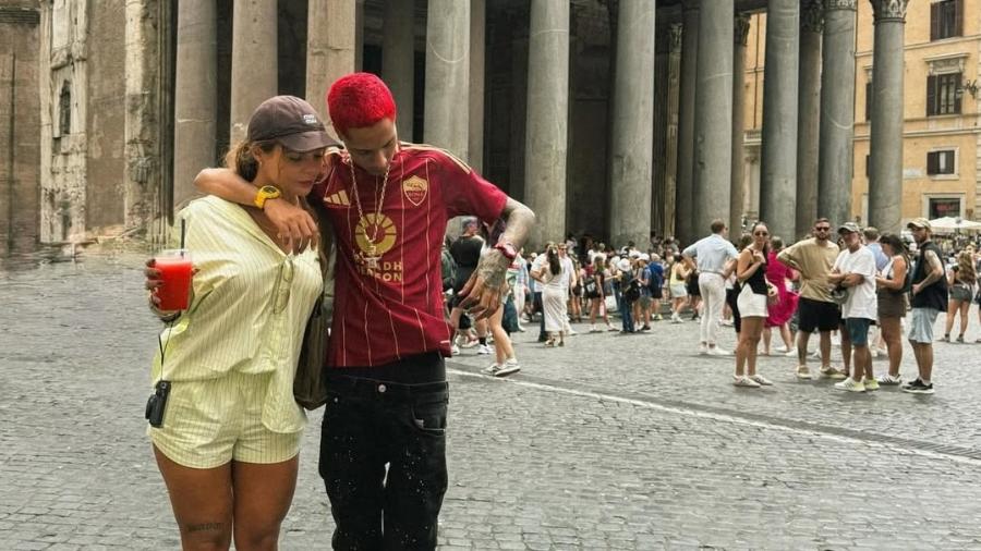 Oruam e Fernanda Valença estão curtindo férias em Roma Oruam e Fernanda Valença estão curtindo férias em Roma