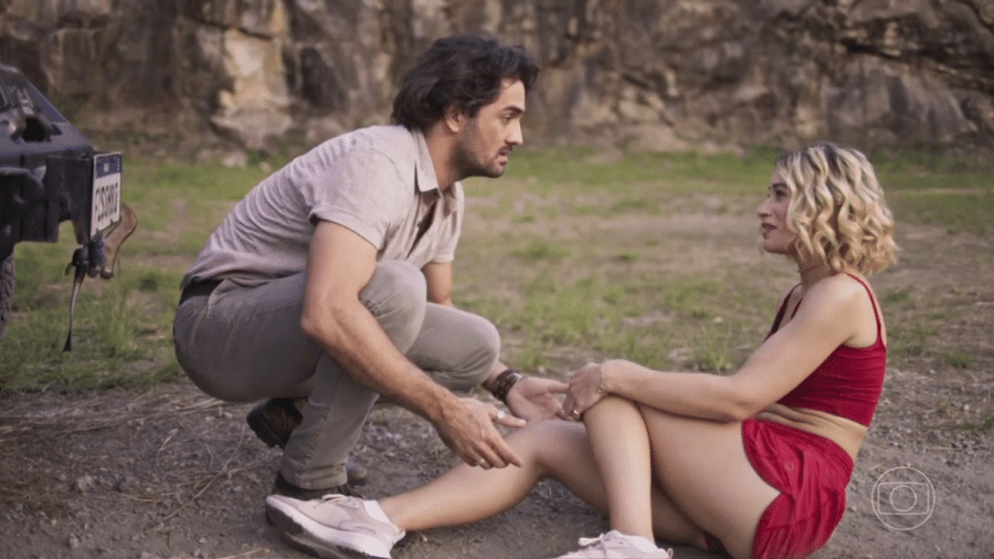 Artur (Túlio Starling) e Blandina (Luisa Arraes) em "No Rancho Fundo" - Reprodução/Globo