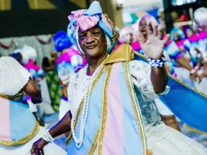 Escolas do Rio têm Teresa Cristina e Fundo de Quintal no fim de semana