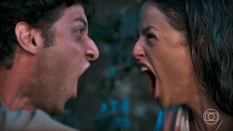 Mavi (Chay Suede) e Luma (Agatha Moreira) em 'Mania de Você' Mavi (Chay Suede) e Luma (Agatha Moreira) em 'Mania de Você'