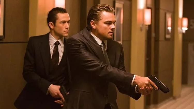 Joseph Gordon-Levitt e Leonardo DiCaprio em cena de 'A Origem'