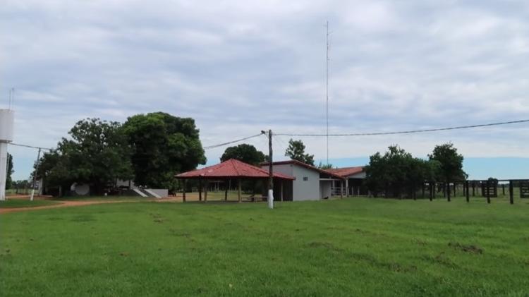 Área destinada para criação de gado na fazenda de Leonardo