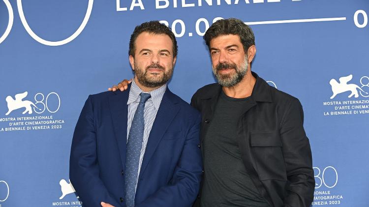 O diretor Edoardo de Angelis e o ator Pierfrancesco Favino apresentaram "Comandante" no Festival de Veneza 2023