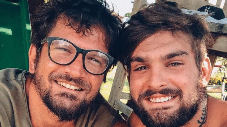 Saulo Fernandes e o filho João Lucas