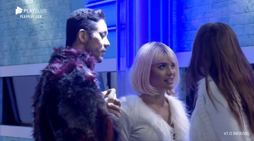 A Fazenda 2021: Aline, Rico e Dayane conversam na festa - Reprodução/Playplus