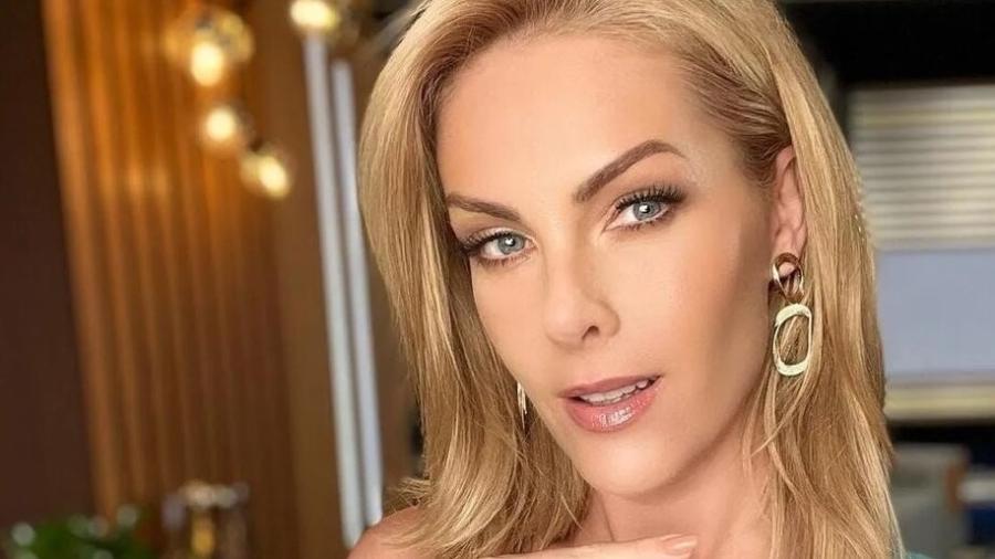 Farsante teria tentado memorizar assinatura de Ana Hickmann - Reprodução