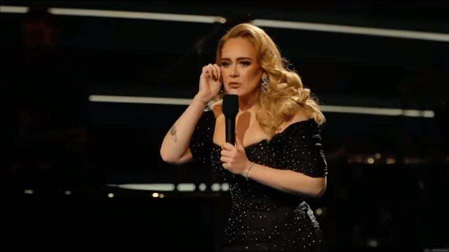 Adele no especial An Audience With Adele, que vai ao ar na ITV do Reino Unido - Reprodução/YouTube