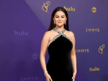 Selena Gomez diz não se envergonhar de bipolaridade e não poder engravidar